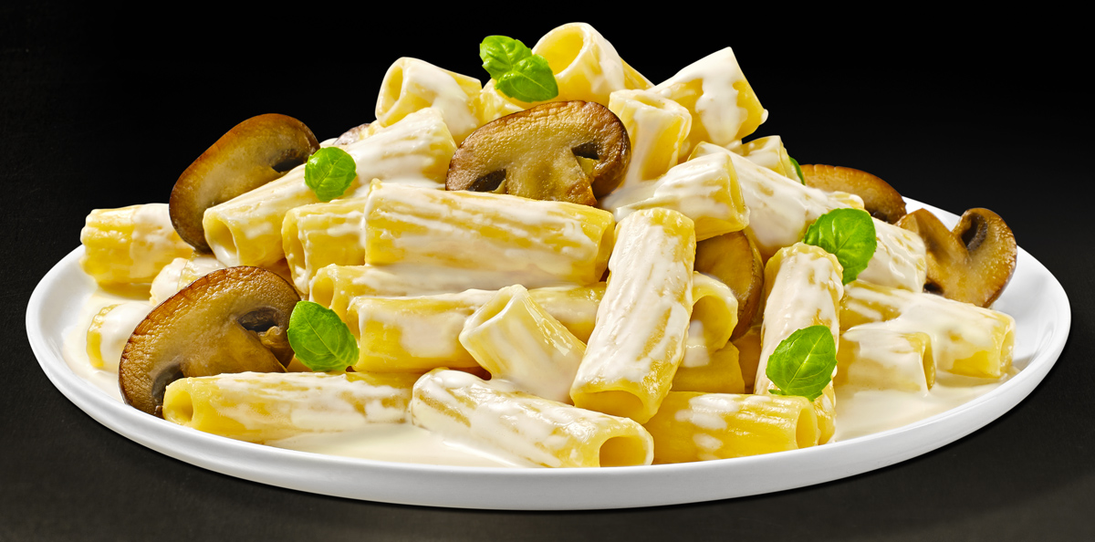 Rigatoni with Creamy  Mushroom Sauce